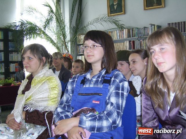 Zdjęcie w galerii na portalu naszraciborz.pl: Opowiadać znaczy klycić wiadomości z regionu