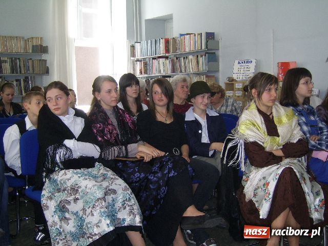 Zdjęcie w galerii na portalu naszraciborz.pl: Opowiadać znaczy klycić wiadomości z regionu