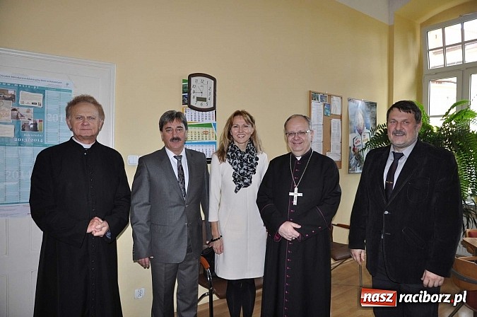Zdjęcie w galerii na portalu naszraciborz.pl: Konferencja Episkopatu Polski dała zielone światło do starań o beatyfikację Eufemii Ofki Piastówny z Raciborza wiadomości z regionu