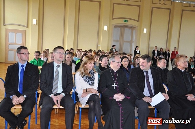 Zdjęcie w galerii na portalu naszraciborz.pl: Konferencja Episkopatu Polski dała zielone światło do starań o beatyfikację Eufemii Ofki Piastówny z Raciborza wiadomości z regionu