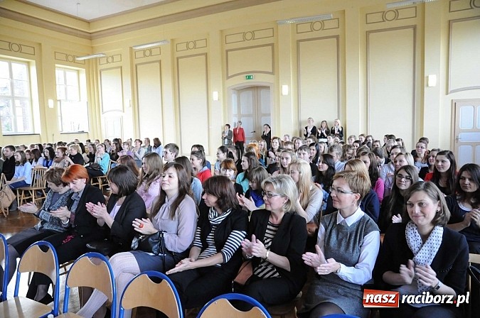 Zdjęcie w galerii na portalu naszraciborz.pl: Konferencja Episkopatu Polski dała zielone światło do starań o beatyfikację Eufemii Ofki Piastówny z Raciborza wiadomości z regionu
