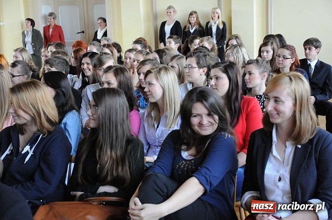 Zdjęcie w galerii na portalu naszraciborz.pl: Konferencja Episkopatu Polski dała zielone światło do starań o beatyfikację Eufemii Ofki Piastówny z Raciborza wiadomości z regionu