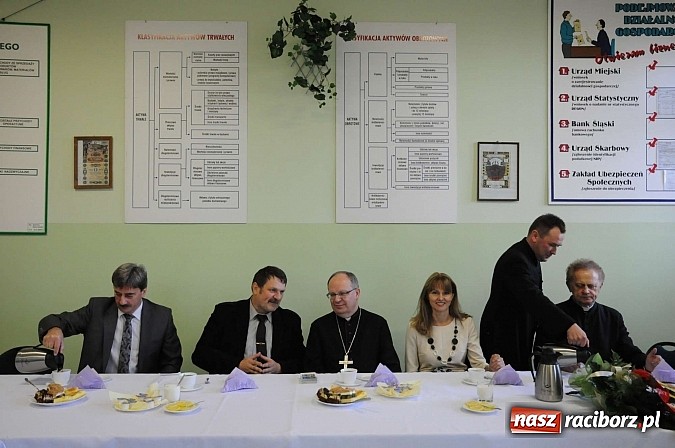 Zdjęcie w galerii na portalu naszraciborz.pl: Konferencja Episkopatu Polski dała zielone światło do starań o beatyfikację Eufemii Ofki Piastówny z Raciborza wiadomości z regionu