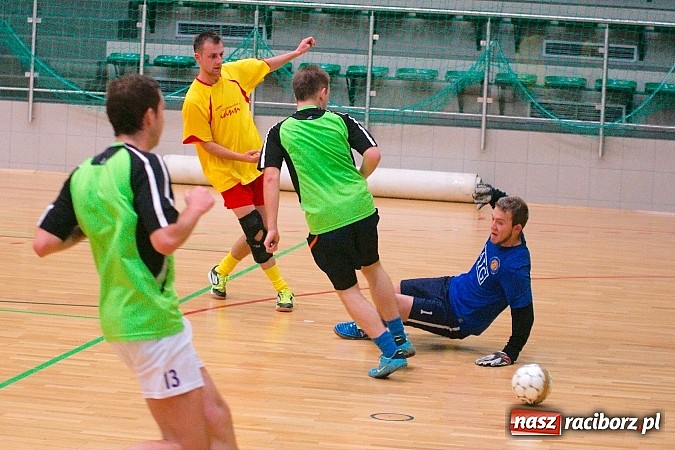 Zdjęcie w galerii na portalu naszraciborz.pl: Ruszyła Eco-Bud HLPN Racibórz. Zaczarowany Ołówek nie sprostał Cukierni wiadomości z regionu