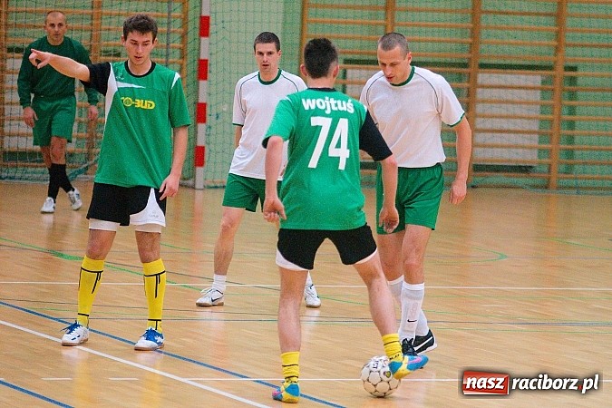 Zdjęcie w galerii na portalu naszraciborz.pl: Ruszyła Eco-Bud HLPN Racibórz. Zaczarowany Ołówek nie sprostał Cukierni wiadomości z regionu