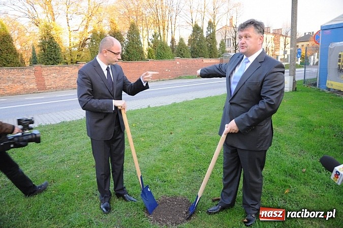 Zdjęcie w galerii na portalu naszraciborz.pl: Gmina Krzyżanowice z I nagrodą za najbardziej innowacyjny mikroprojekt w Euroregionie Silesia. Wyróżnienie dla Raciborza wiadomości z regionu