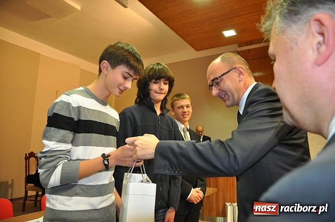 Zdjęcie w galerii na portalu naszraciborz.pl: Gmina Krzyżanowice z I nagrodą za najbardziej innowacyjny mikroprojekt w Euroregionie Silesia. Wyróżnienie dla Raciborza wiadomości z regionu