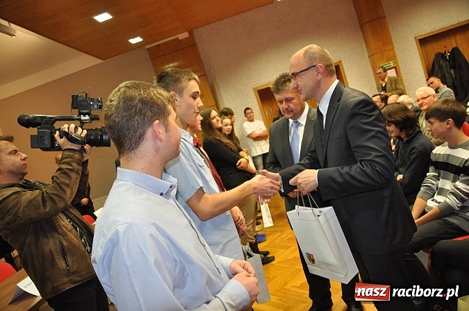 Zdjęcie w galerii na portalu naszraciborz.pl: Gmina Krzyżanowice z I nagrodą za najbardziej innowacyjny mikroprojekt w Euroregionie Silesia. Wyróżnienie dla Raciborza wiadomości z regionu
