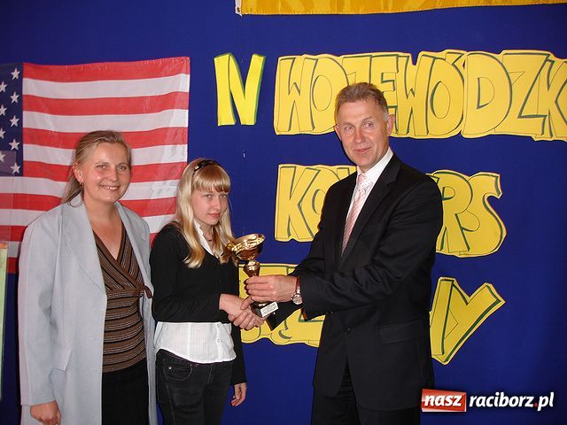 Zdjęcie w galerii na portalu naszraciborz.pl: The Globe w SP nr 18 wiadomości z regionu