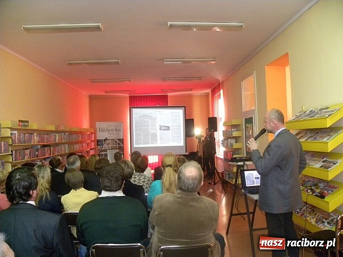 Zdjęcie w galerii na portalu naszraciborz.pl: W 80 rocznicę urodzin dr. Kincla. Konferencja w bibliotece wiadomości z regionu