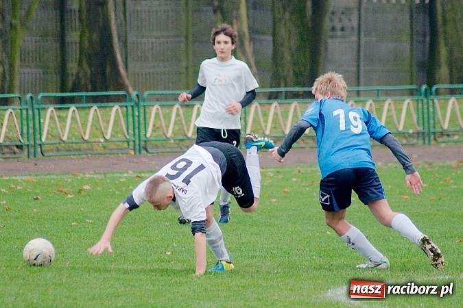 Zdjęcie w galerii na portalu naszraciborz.pl: RLJ: Gra lepsza od wyniku. Energetyk górą nad Ikarem wiadomości z regionu