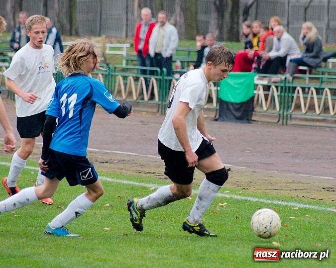 Zdjęcie w galerii na portalu naszraciborz.pl: RLJ: Gra lepsza od wyniku. Energetyk górą nad Ikarem wiadomości z regionu