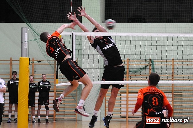 Zdjęcie w galerii na portalu naszraciborz.pl: Siatkarski AZS w końcu zwycięski wiadomości z regionu