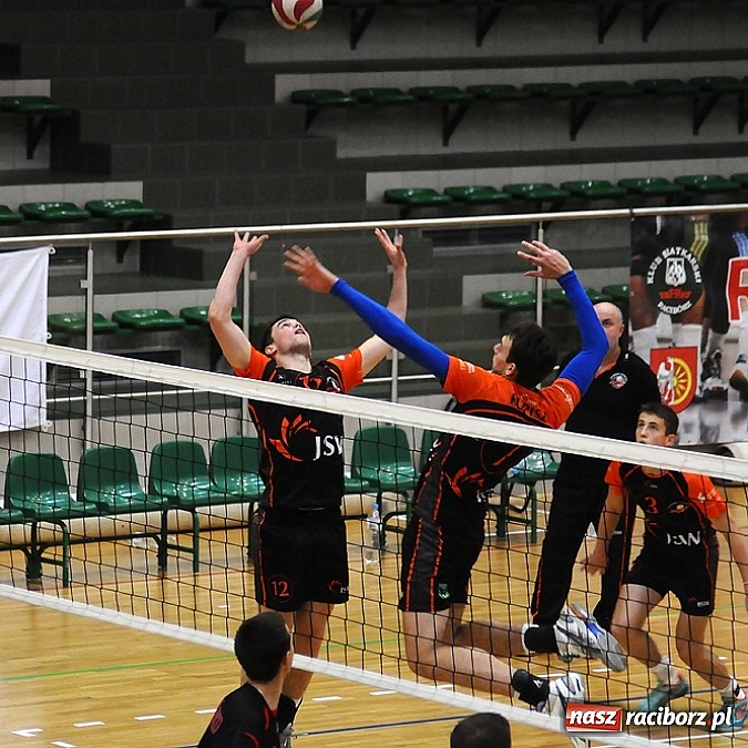 Zdjęcie w galerii na portalu naszraciborz.pl: Siatkarski AZS w końcu zwycięski wiadomości z regionu