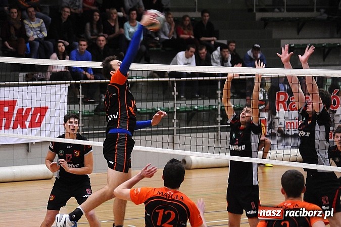 Zdjęcie w galerii na portalu naszraciborz.pl: Siatkarski AZS w końcu zwycięski wiadomości z regionu