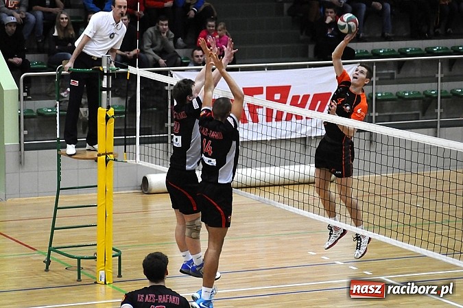 Zdjęcie w galerii na portalu naszraciborz.pl: Siatkarski AZS w końcu zwycięski wiadomości z regionu