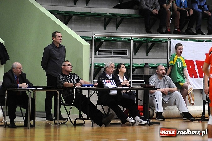 Zdjęcie w galerii na portalu naszraciborz.pl: Siatkarski AZS w końcu zwycięski wiadomości z regionu