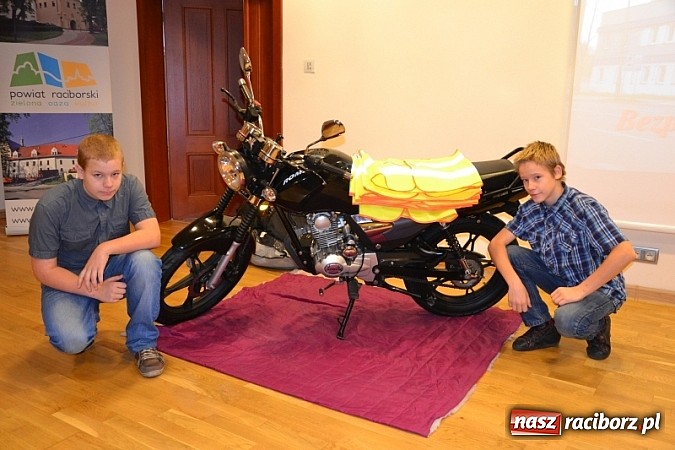 Zdjęcie w galerii na portalu naszraciborz.pl: Akcja Bezpieczniej na motorowerze zakończona wiadomości z regionu