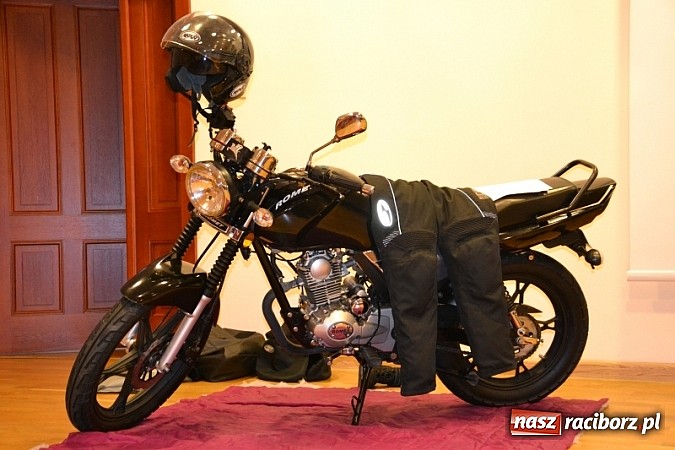 Zdjęcie w galerii na portalu naszraciborz.pl: Akcja Bezpieczniej na motorowerze zakończona wiadomości z regionu