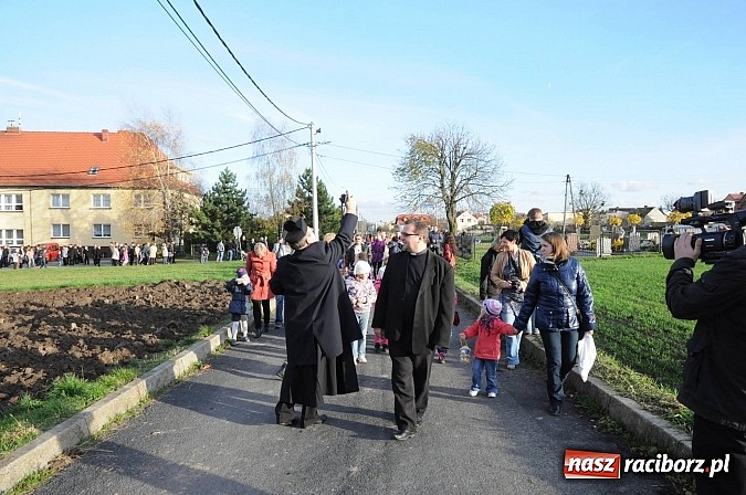 Zdjęcie w galerii na portalu naszraciborz.pl: Już po raz dwunasty św. Marcin zawitał do Samborowic wiadomości z regionu