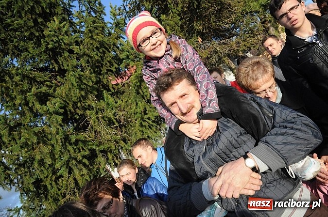 Zdjęcie w galerii na portalu naszraciborz.pl: Już po raz dwunasty św. Marcin zawitał do Samborowic wiadomości z regionu