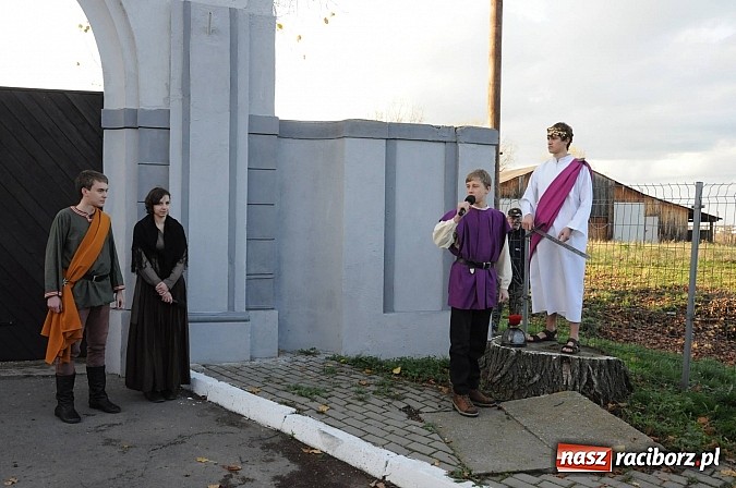 Zdjęcie w galerii na portalu naszraciborz.pl: Już po raz dwunasty św. Marcin zawitał do Samborowic wiadomości z regionu