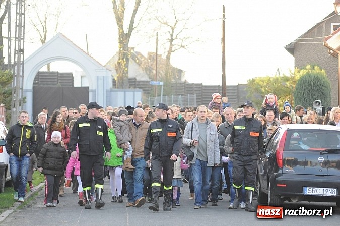 Zdjęcie w galerii na portalu naszraciborz.pl: Już po raz dwunasty św. Marcin zawitał do Samborowic wiadomości z regionu