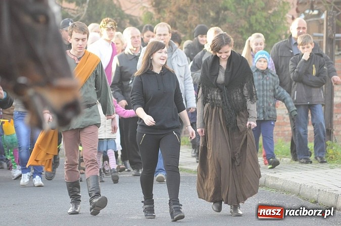 Zdjęcie w galerii na portalu naszraciborz.pl: Już po raz dwunasty św. Marcin zawitał do Samborowic wiadomości z regionu