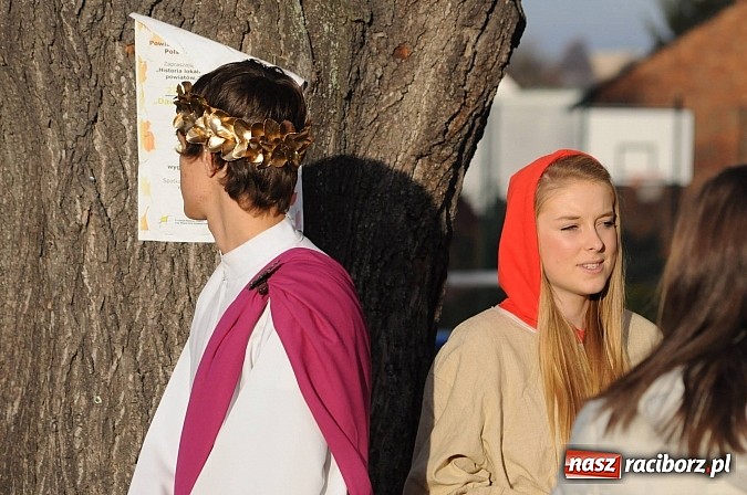 Zdjęcie w galerii na portalu naszraciborz.pl: Już po raz dwunasty św. Marcin zawitał do Samborowic wiadomości z regionu