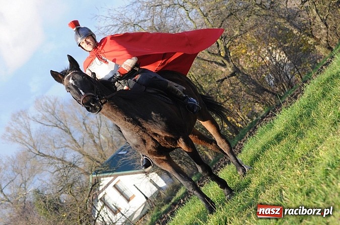 Zdjęcie w galerii na portalu naszraciborz.pl: Już po raz dwunasty św. Marcin zawitał do Samborowic wiadomości z regionu