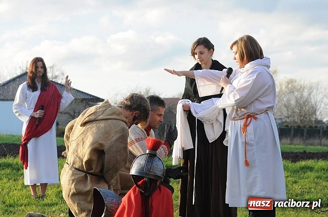 Zdjęcie w galerii na portalu naszraciborz.pl: Już po raz dwunasty św. Marcin zawitał do Samborowic wiadomości z regionu