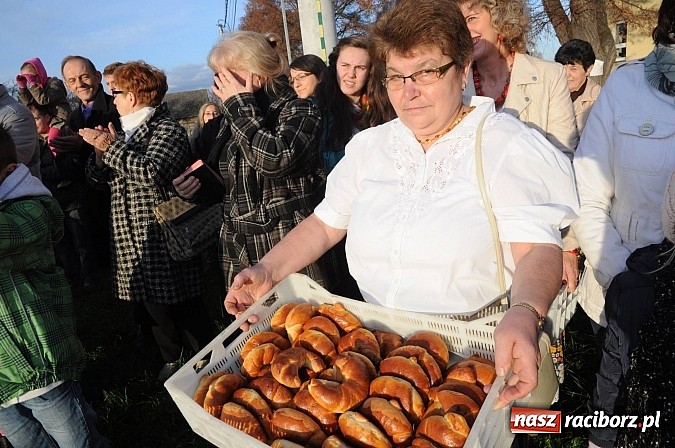 Zdjęcie w galerii na portalu naszraciborz.pl: Już po raz dwunasty św. Marcin zawitał do Samborowic wiadomości z regionu