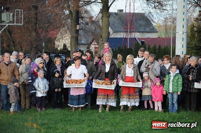 Zdjęcie w galerii na portalu naszraciborz.pl: Już po raz dwunasty św. Marcin zawitał do Samborowic wiadomości z regionu