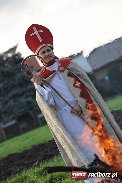 Zdjęcie w galerii na portalu naszraciborz.pl: Już po raz dwunasty św. Marcin zawitał do Samborowic wiadomości z regionu