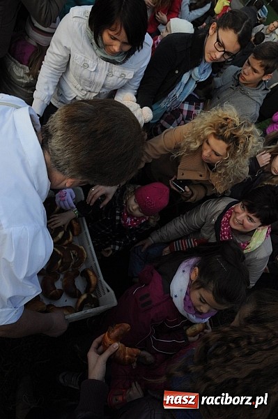 Zdjęcie w galerii na portalu naszraciborz.pl: Już po raz dwunasty św. Marcin zawitał do Samborowic wiadomości z regionu