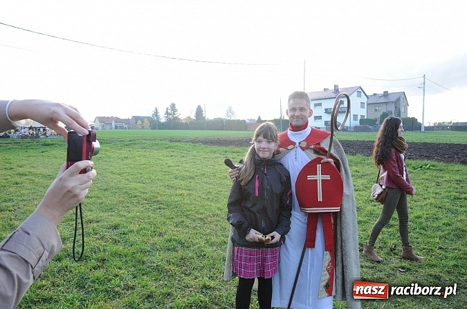 Zdjęcie w galerii na portalu naszraciborz.pl: Już po raz dwunasty św. Marcin zawitał do Samborowic wiadomości z regionu