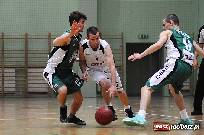 Zdjęcie w galerii na portalu naszraciborz.pl: Derby Raciborza dla Ofensywy wiadomości z regionu