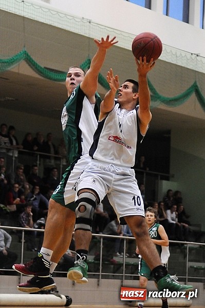 Zdjęcie w galerii na portalu naszraciborz.pl: Derby Raciborza dla Ofensywy wiadomości z regionu