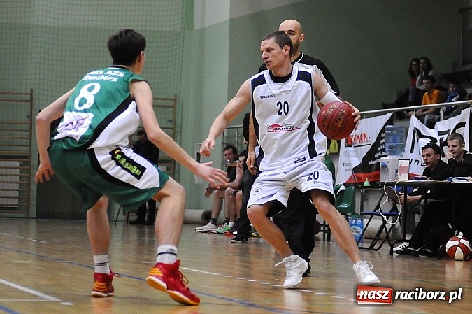 Zdjęcie w galerii na portalu naszraciborz.pl: Derby Raciborza dla Ofensywy wiadomości z regionu