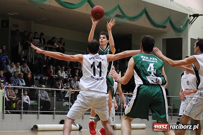 Zdjęcie w galerii na portalu naszraciborz.pl: Derby Raciborza dla Ofensywy wiadomości z regionu
