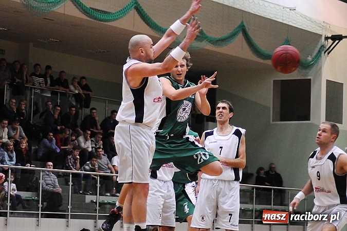 Zdjęcie w galerii na portalu naszraciborz.pl: Derby Raciborza dla Ofensywy wiadomości z regionu