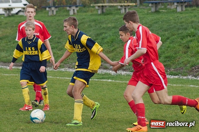Zdjęcie w galerii na portalu naszraciborz.pl: Bezproblemowa wygrana juniorów Krzanowic wiadomości z regionu