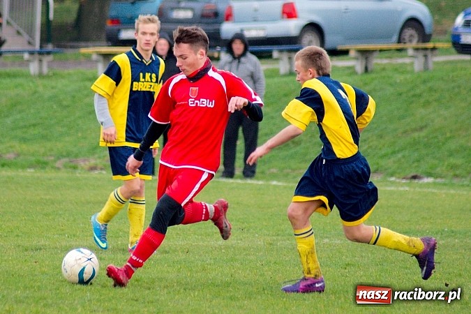 Zdjęcie w galerii na portalu naszraciborz.pl: Bezproblemowa wygrana juniorów Krzanowic wiadomości z regionu