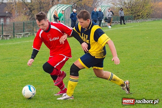 Zdjęcie w galerii na portalu naszraciborz.pl: Bezproblemowa wygrana juniorów Krzanowic wiadomości z regionu