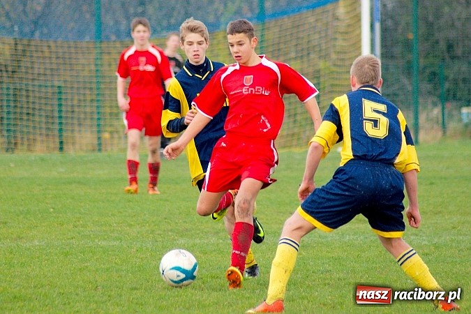 Zdjęcie w galerii na portalu naszraciborz.pl: Bezproblemowa wygrana juniorów Krzanowic wiadomości z regionu