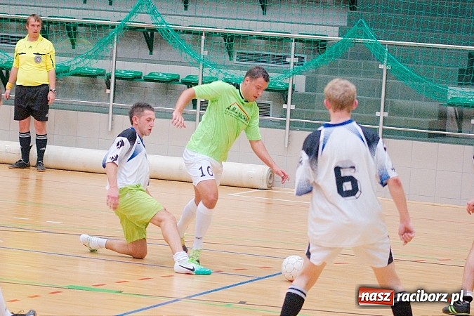 Zdjęcie w galerii na portalu naszraciborz.pl: Grad goli w inauguracji II ligi Eco-Bud HLPN wiadomości z regionu