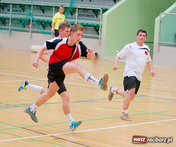 Zdjęcie w galerii na portalu naszraciborz.pl: Grad goli w inauguracji II ligi Eco-Bud HLPN wiadomości z regionu