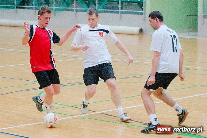 Zdjęcie w galerii na portalu naszraciborz.pl: Grad goli w inauguracji II ligi Eco-Bud HLPN wiadomości z regionu