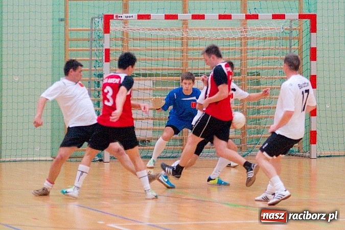 Zdjęcie w galerii na portalu naszraciborz.pl: Grad goli w inauguracji II ligi Eco-Bud HLPN wiadomości z regionu