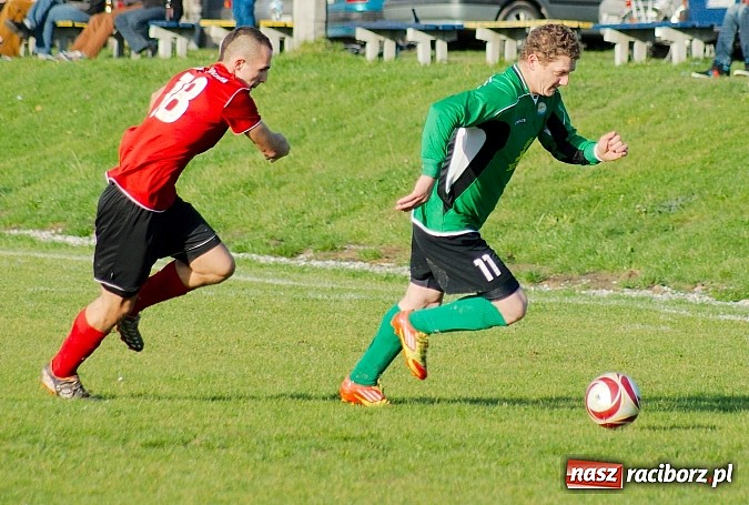 Zdjęcie w galerii na portalu naszraciborz.pl: Brzezie na kolanach. Mury Zameczku Czernica nie do sforsowania wiadomości z regionu